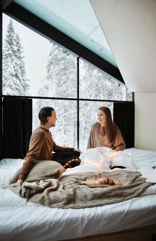 Курортные отели Magical Pond Nature Igloos Рука Трехместный номер с окном-2